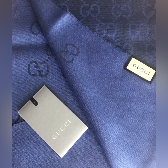 BNWT GUCCI SCARF - Picture 5 of 16